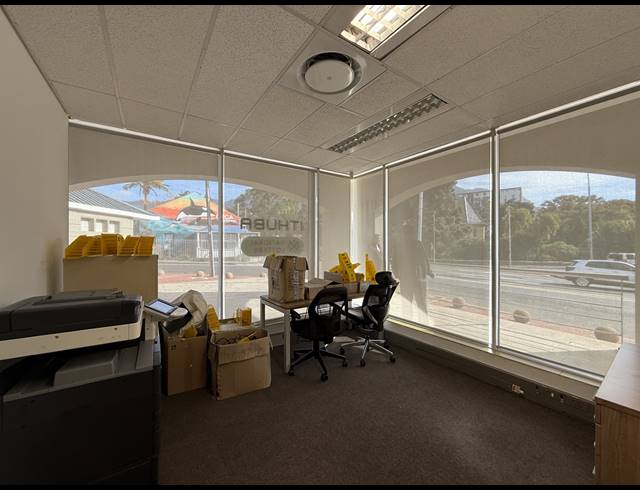 381M² OFFICE TO LET IN CLAREMONT